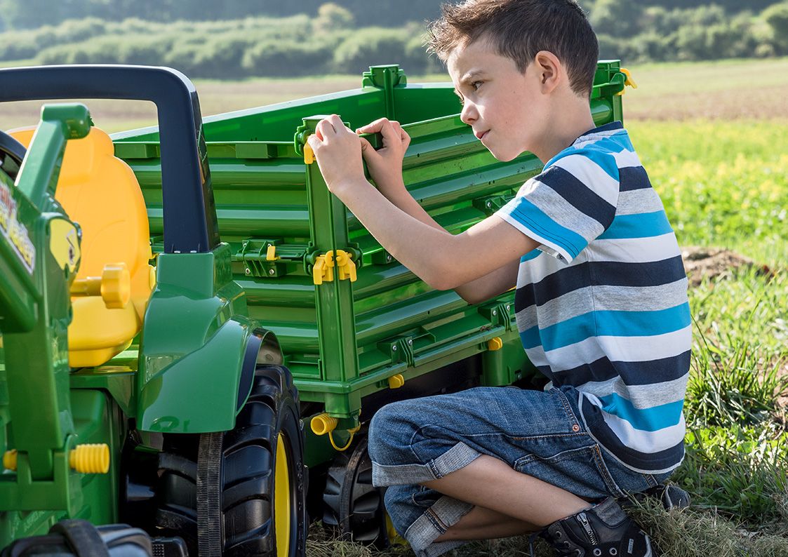 John Deere Multi Trailer – Three-Way Tipper
