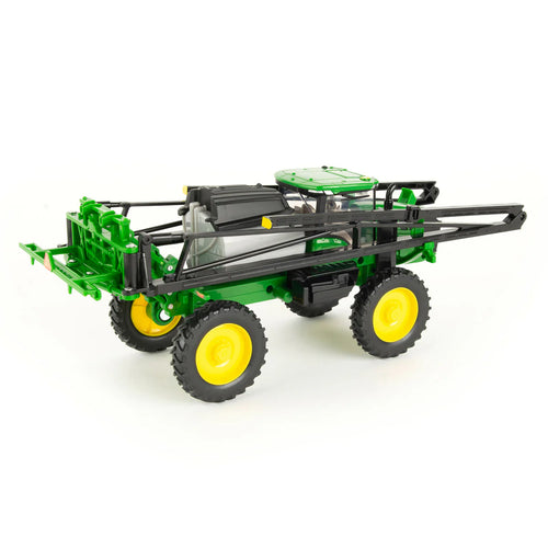 1:32 412R Sprayer With Folding Booms | Prestige Collection