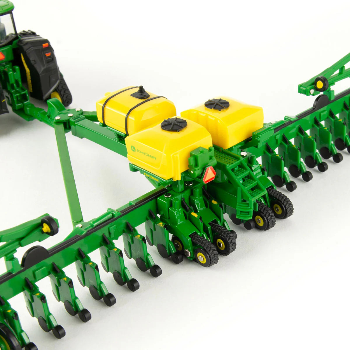 1:64 8RX 410 Tractor with 1775NT ExactEmerge Planter