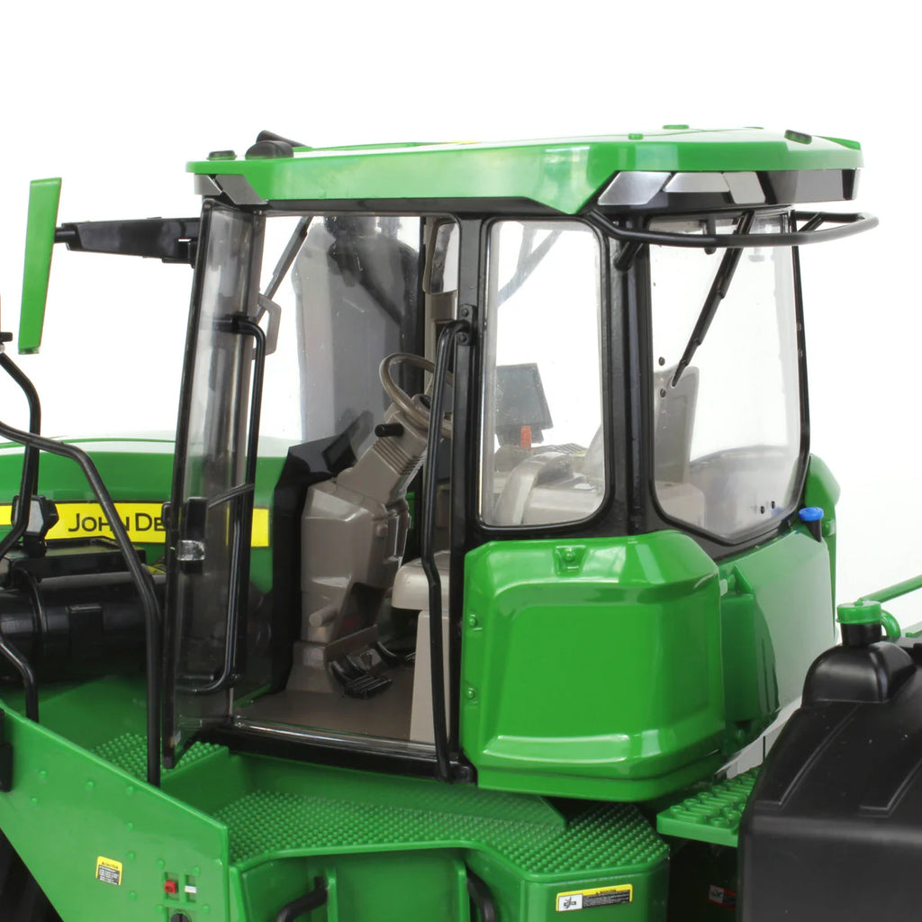 1:16 9RX 640 Tractor | Prestige Collection
