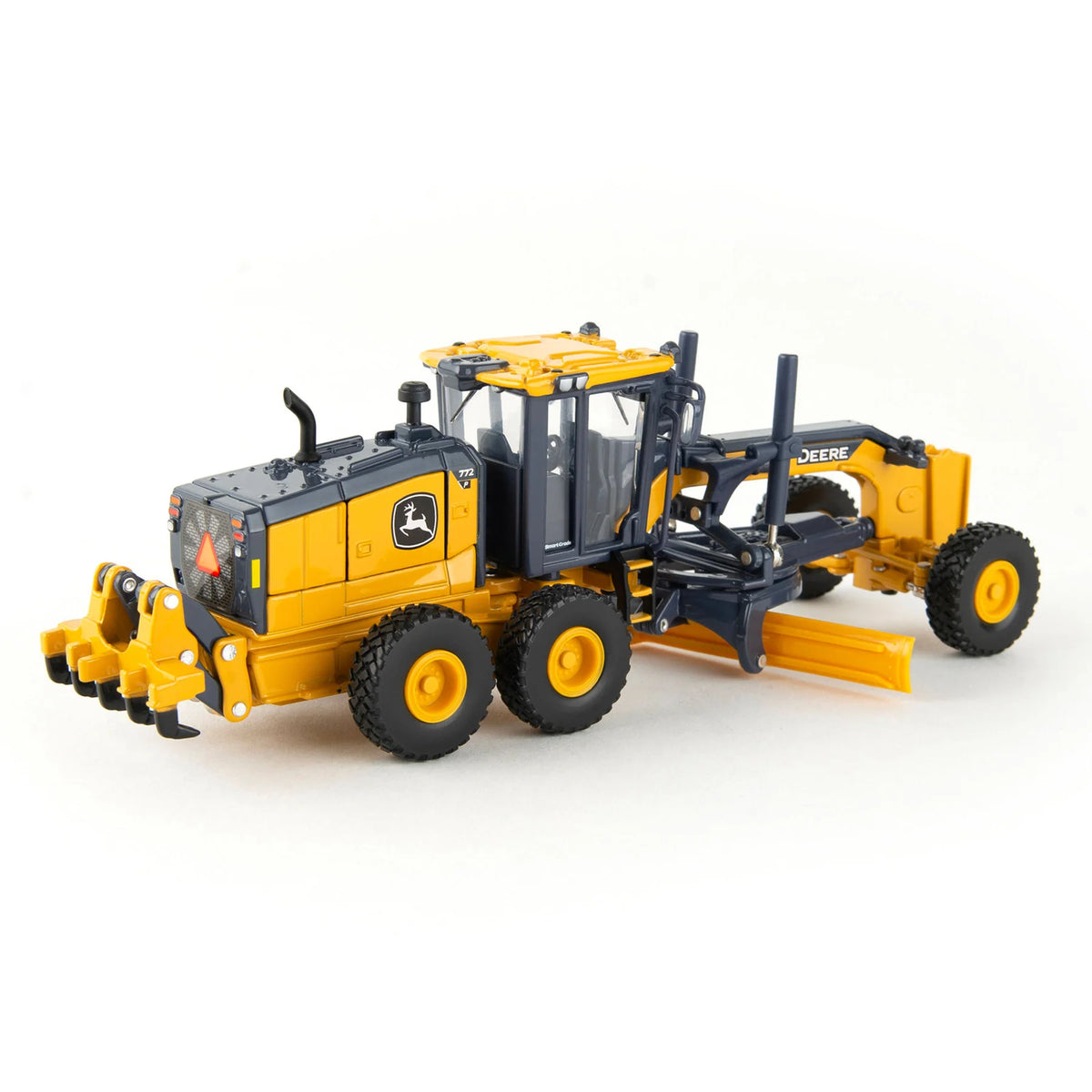 1:50 772 P-Tier Motor Grader | Prestige Collection