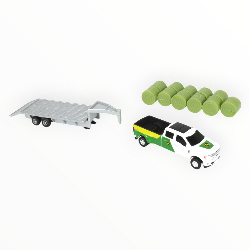1:64 Pick & Trailer with Round Bales