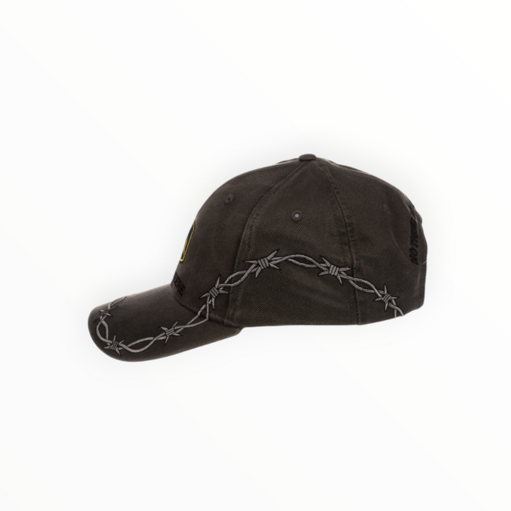 Cap Waxed Canvas Charcoal, Barbwire On Peak